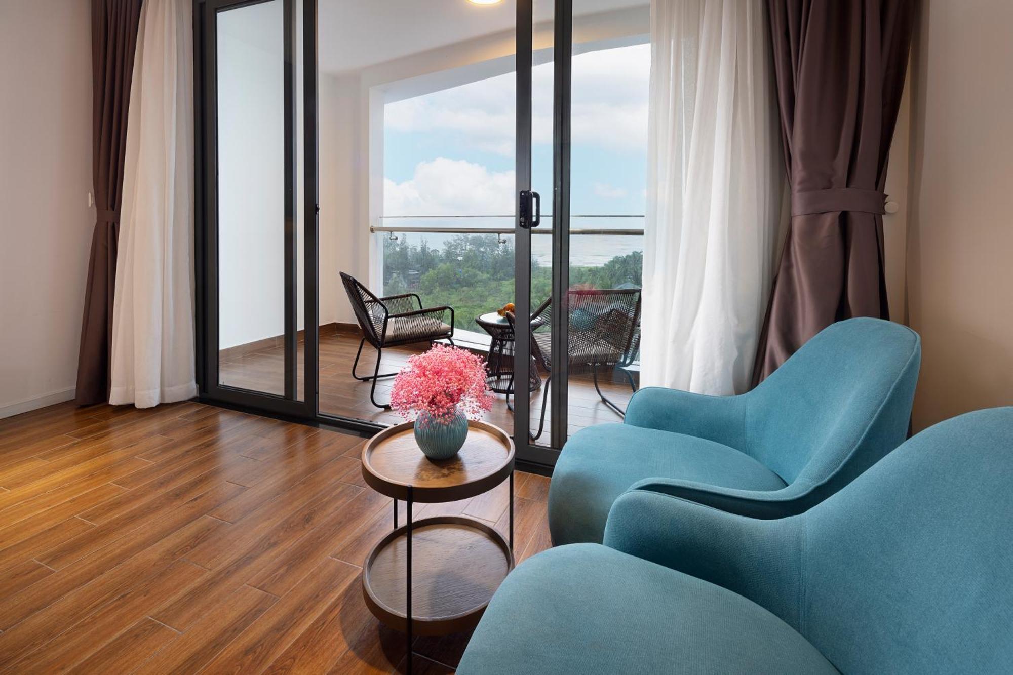 Le Palmier Ho Tram Resort Exteriör bild