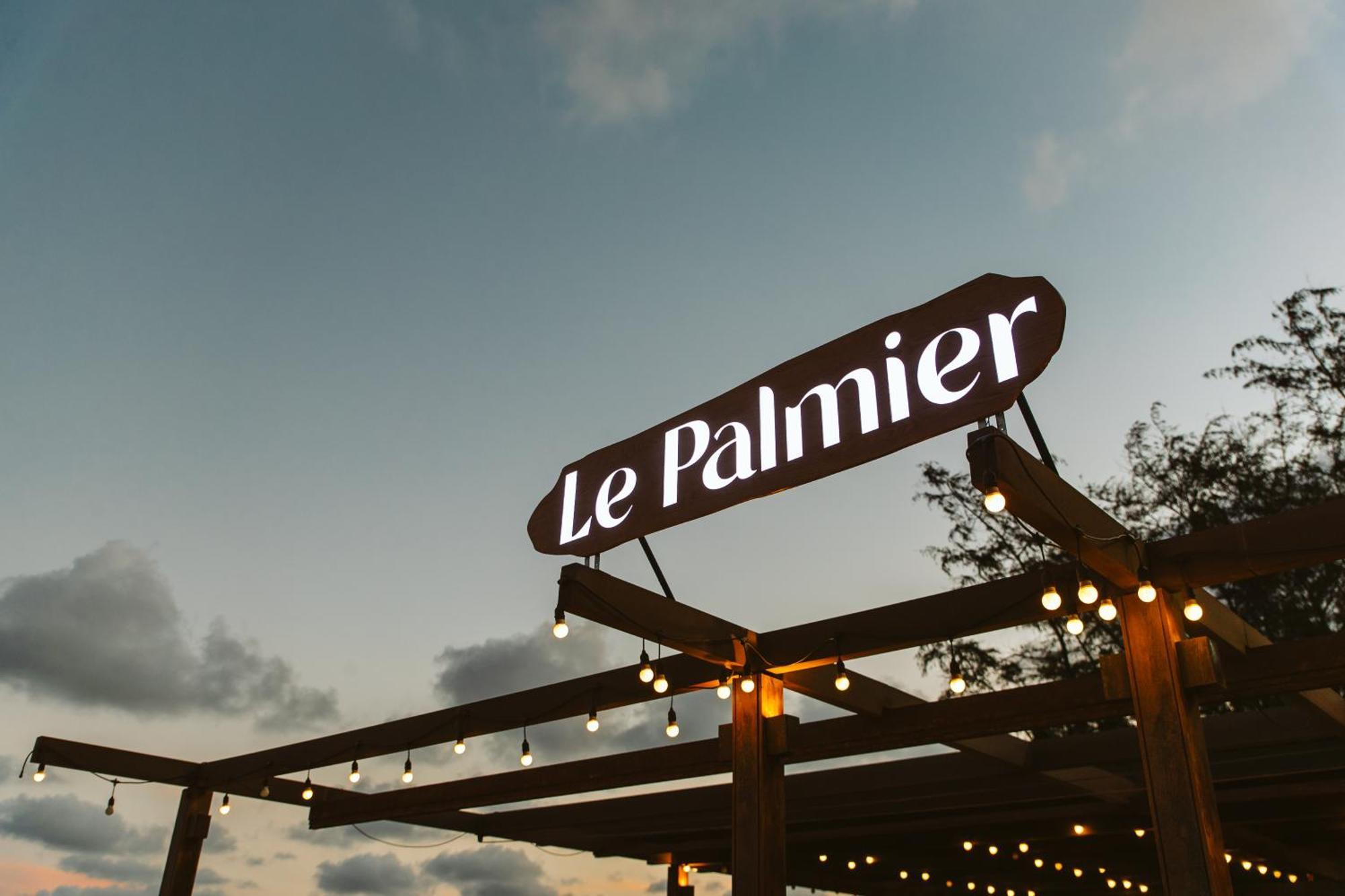 Le Palmier Ho Tram Resort Exteriör bild